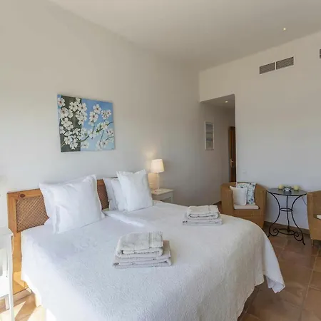 Lavish With Saltwater Pool Villa *