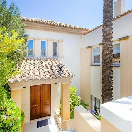 Lavish With Saltwater Pool Villa