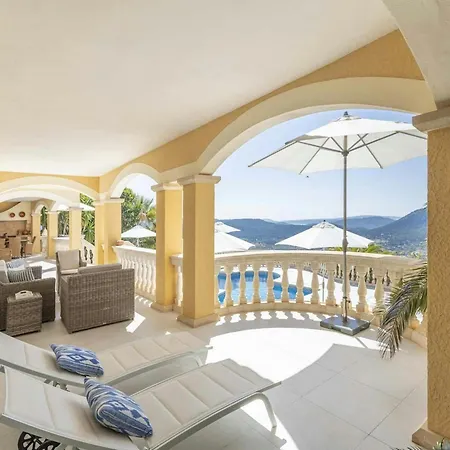 Lavish With Saltwater Pool Villa